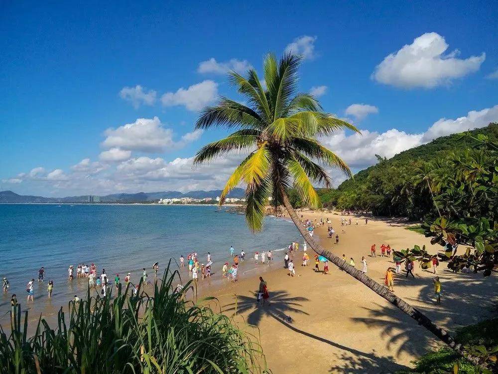 海南岛，阳光下的温馨日常画卷